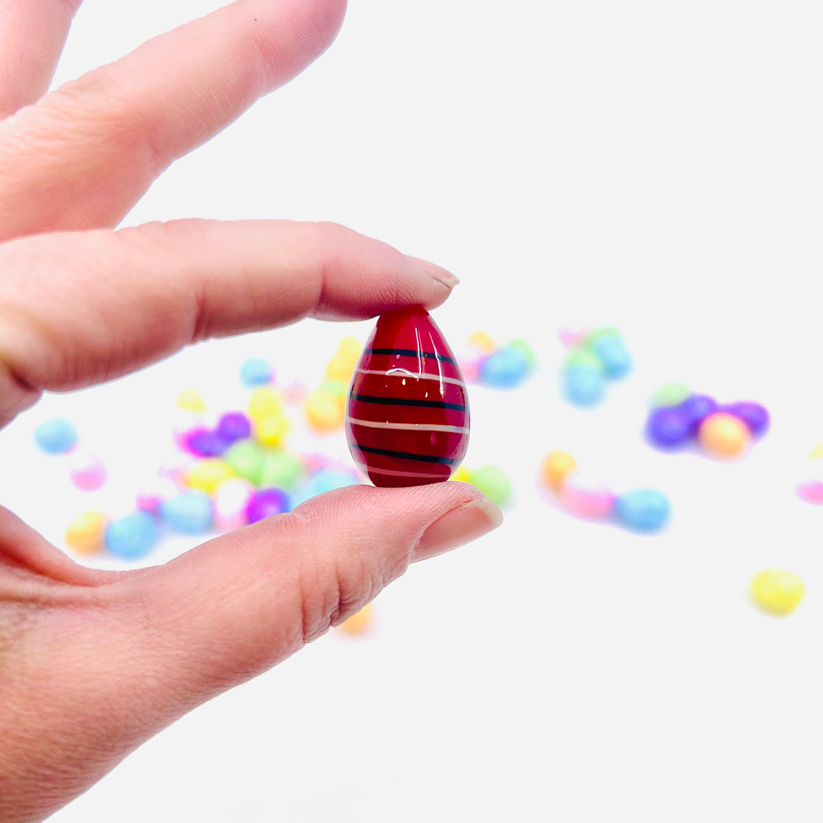 Mini Glass Egg-stravaganza 9 Red Stripe