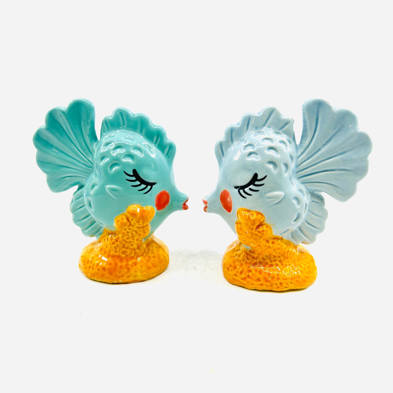 Kissing Fish Salt and Pepper Shakers Decor Beachcombers 