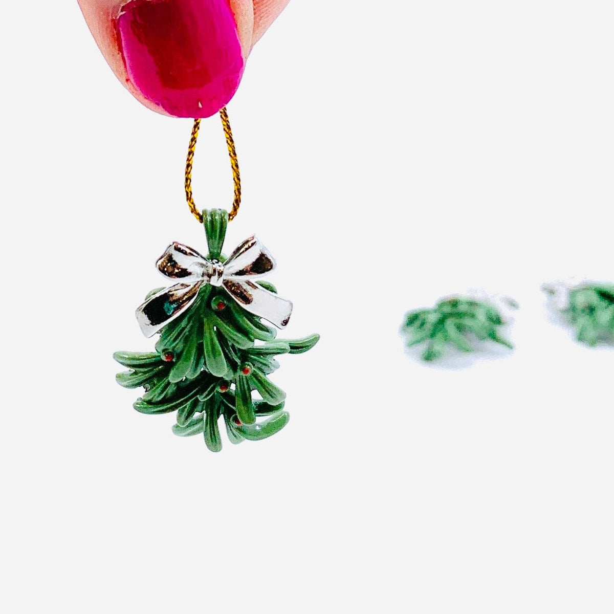 The Christmas Mistletoe Pocket Charm PT1 Miniature GANZ 