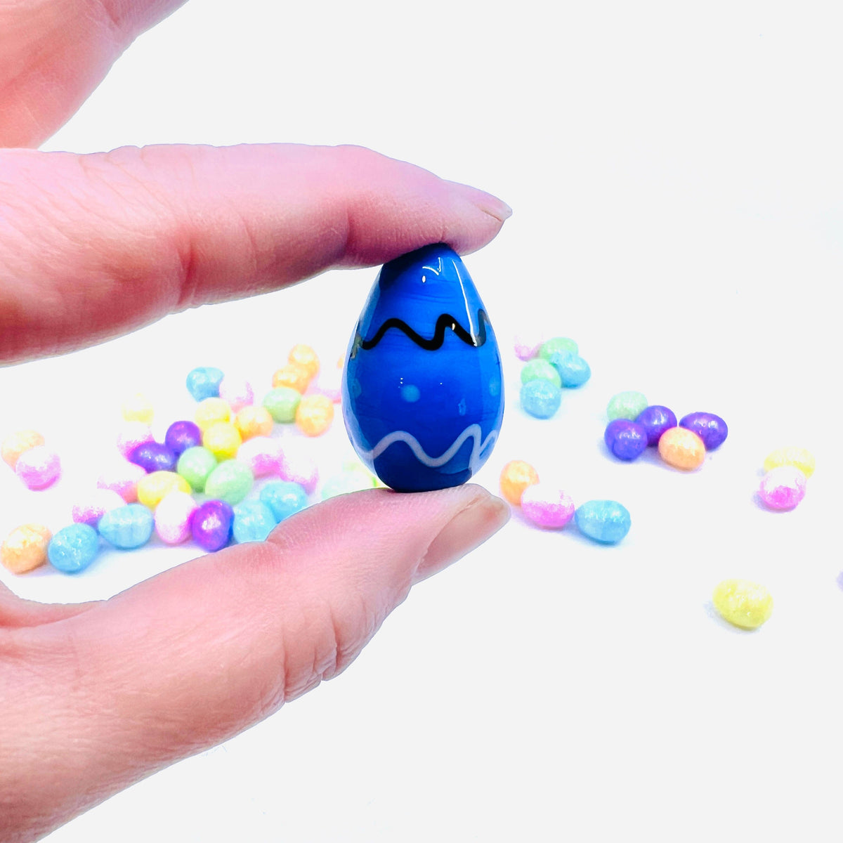 Mini Glass Egg-stravaganza 17 Perriwinkle Scribble Amazon 