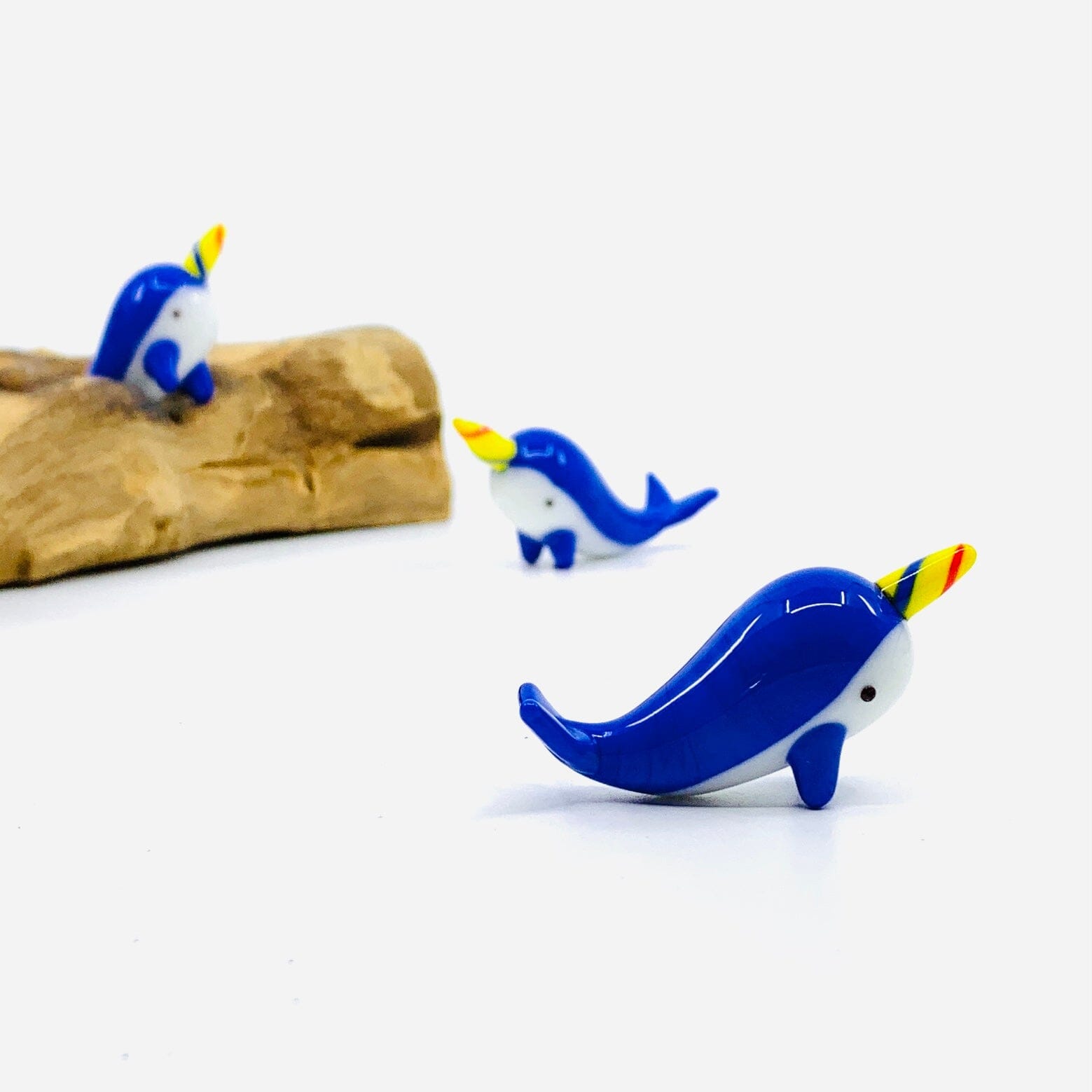 Tiny Glass Narwhal Blue, 107 Miniature - 