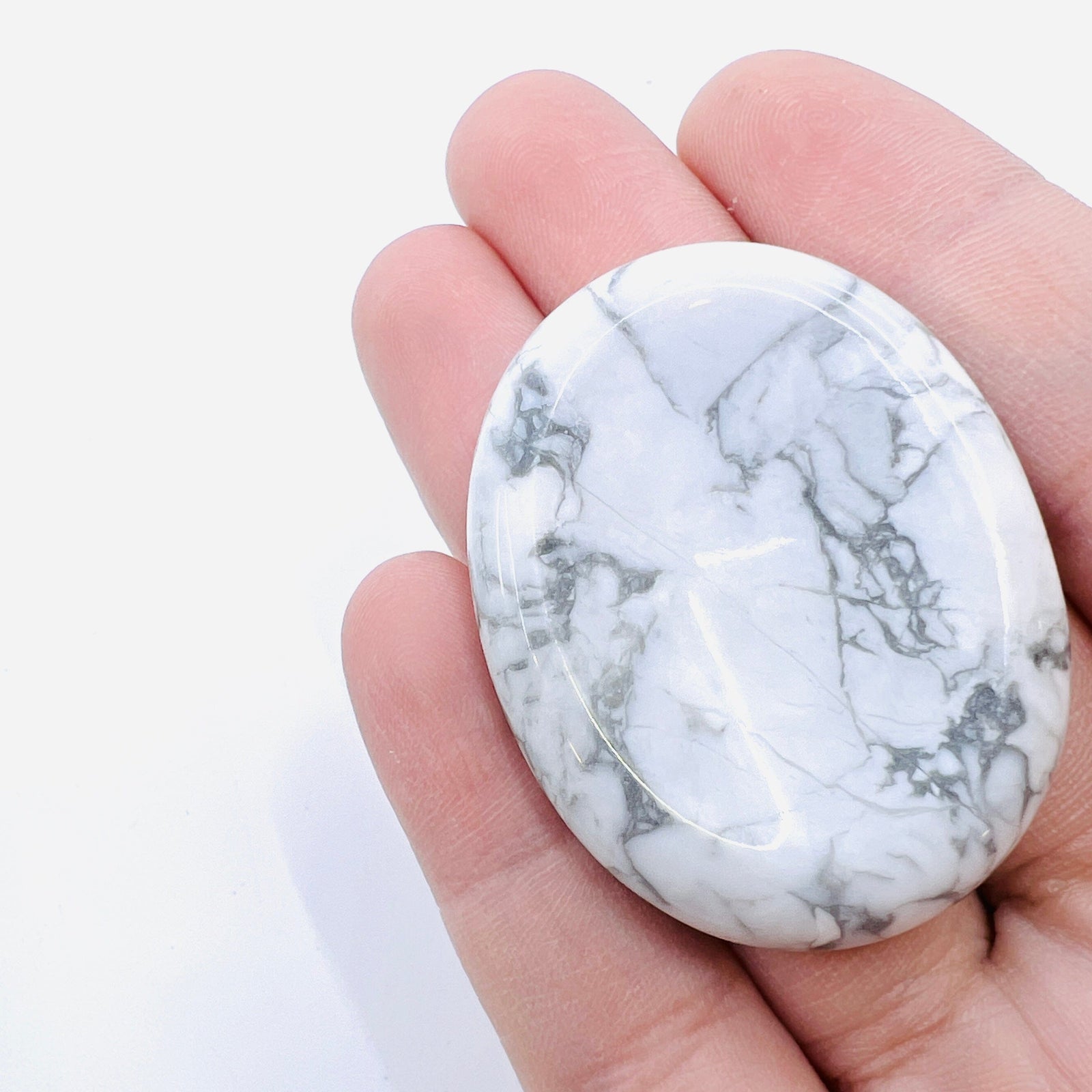 Howlite Soothing Stone Decor Earth's Elements 