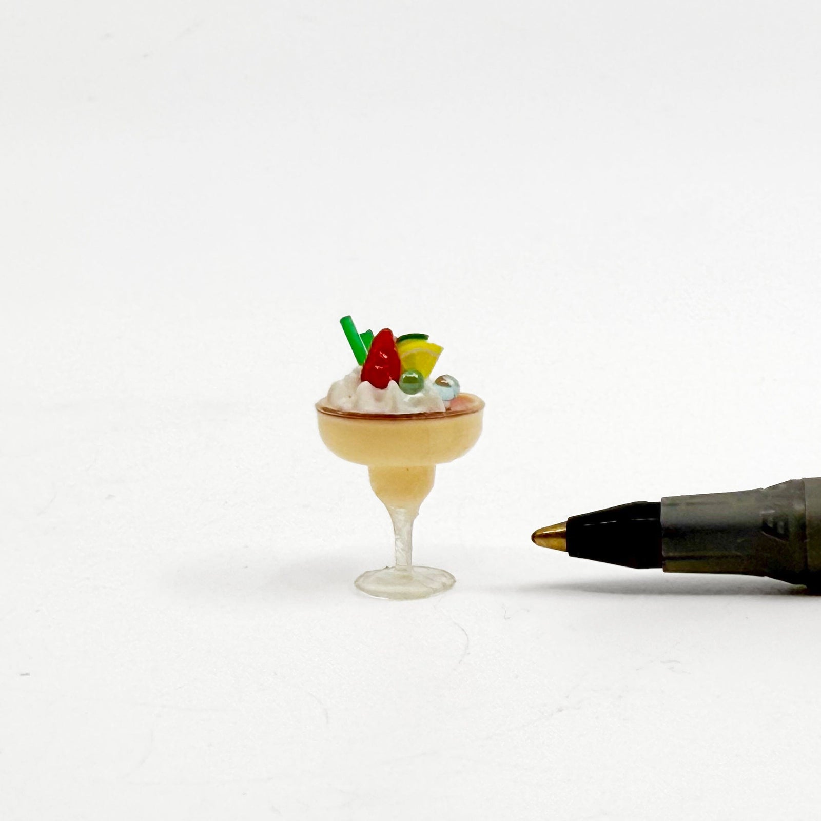 Tiny Pina Colada Miniature dash 