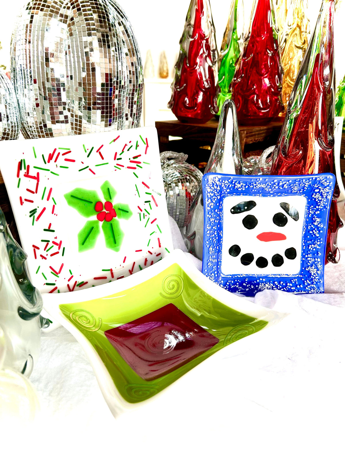 The Basics 1 hour & 2 hour Fused Glass Classes Class Luke Adams Glass Blowing Studio Friday, December 5th - 6PM - 2 hour 