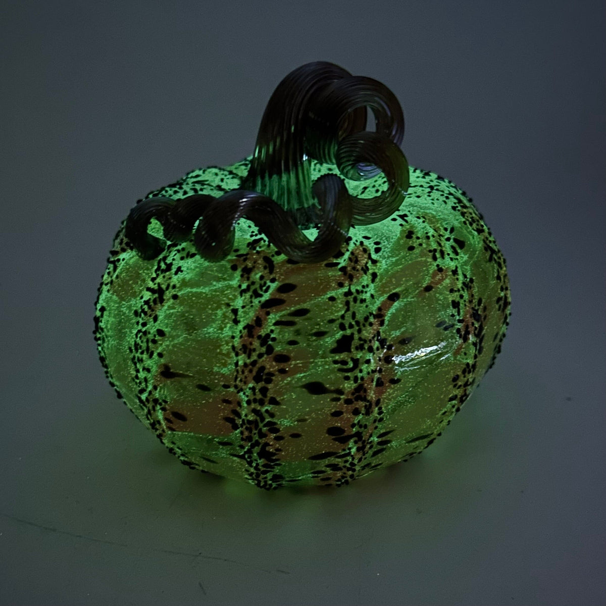 Daily Glow Pumpkin 1712 Squat Daily Pumpkin Luke Adams Glass Blowing Studio 