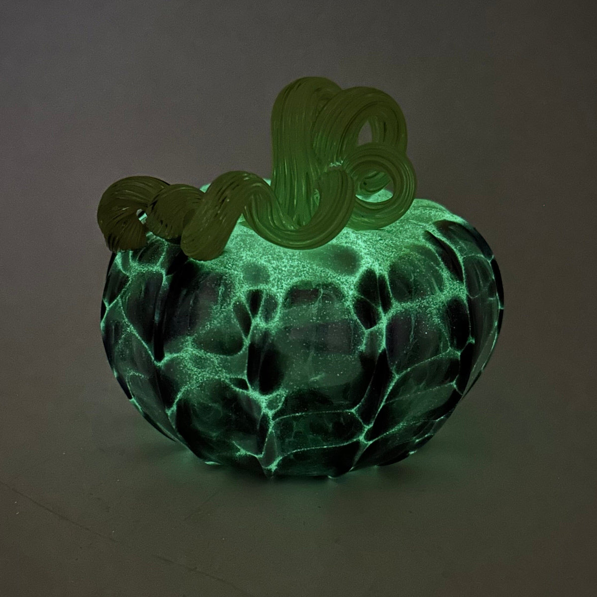 Daily Glow Pumpkin 1726 Squat Daily Pumpkin Luke Adams Glass Blowing Studio 