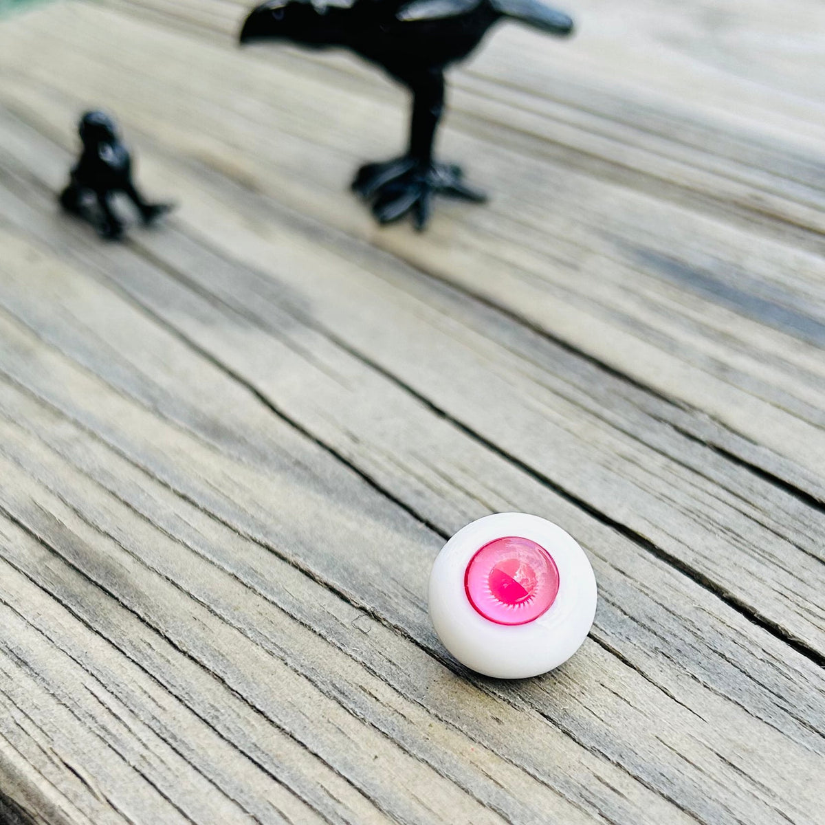 Standing Glass Eye 261, Pink Miniature - 
