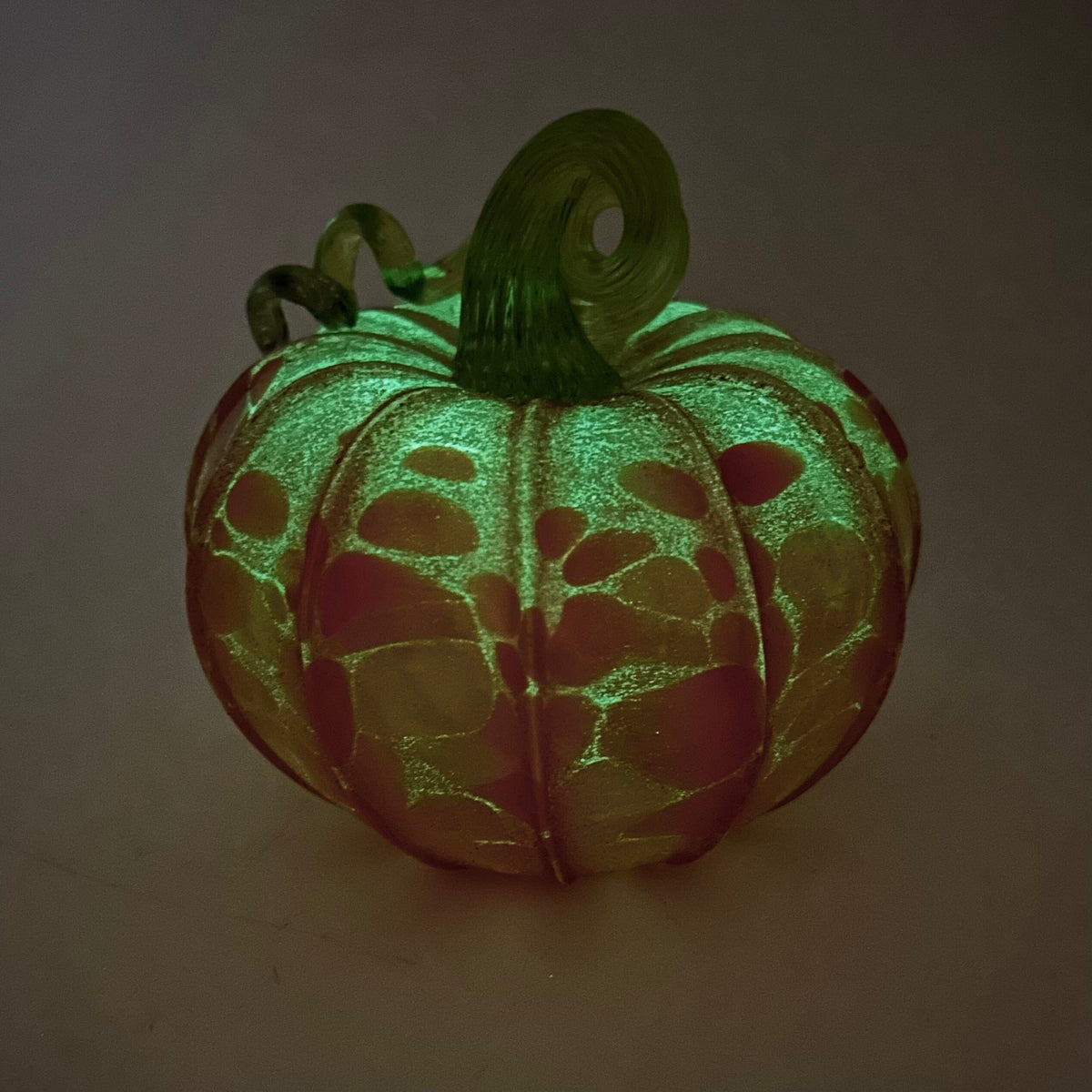 Daily Glow Pumpkin 1716 Shimmer Squat Daily Pumpkin Luke Adams Glass Blowing Studio 