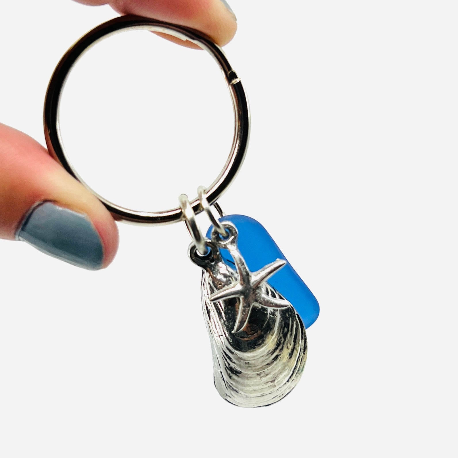 Pewter Mussel Shell Keychain with Blue Sea Glass Jewelry Basic Spirit 