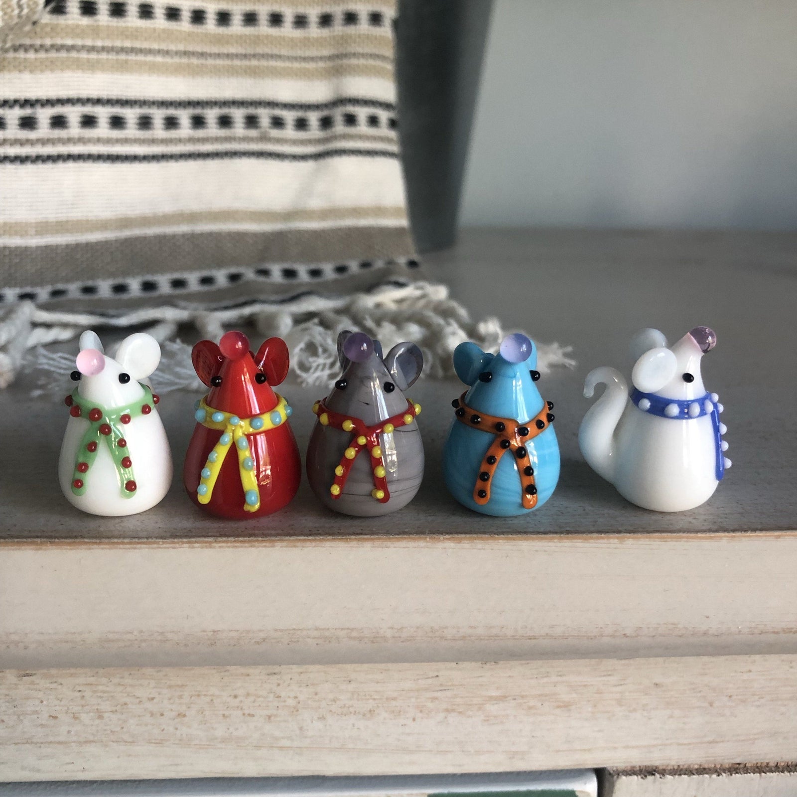 Scarf Mouse 6 Luke Adams Glass Blowing Studio 