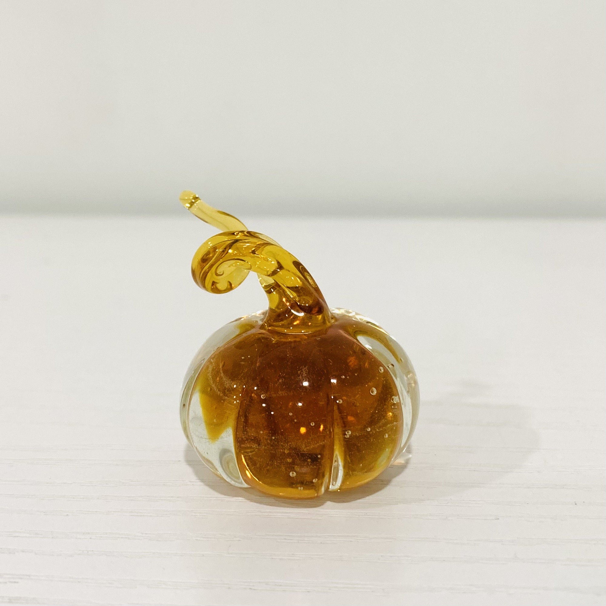 Little Curly Pumpkin, Amber Miniature - 