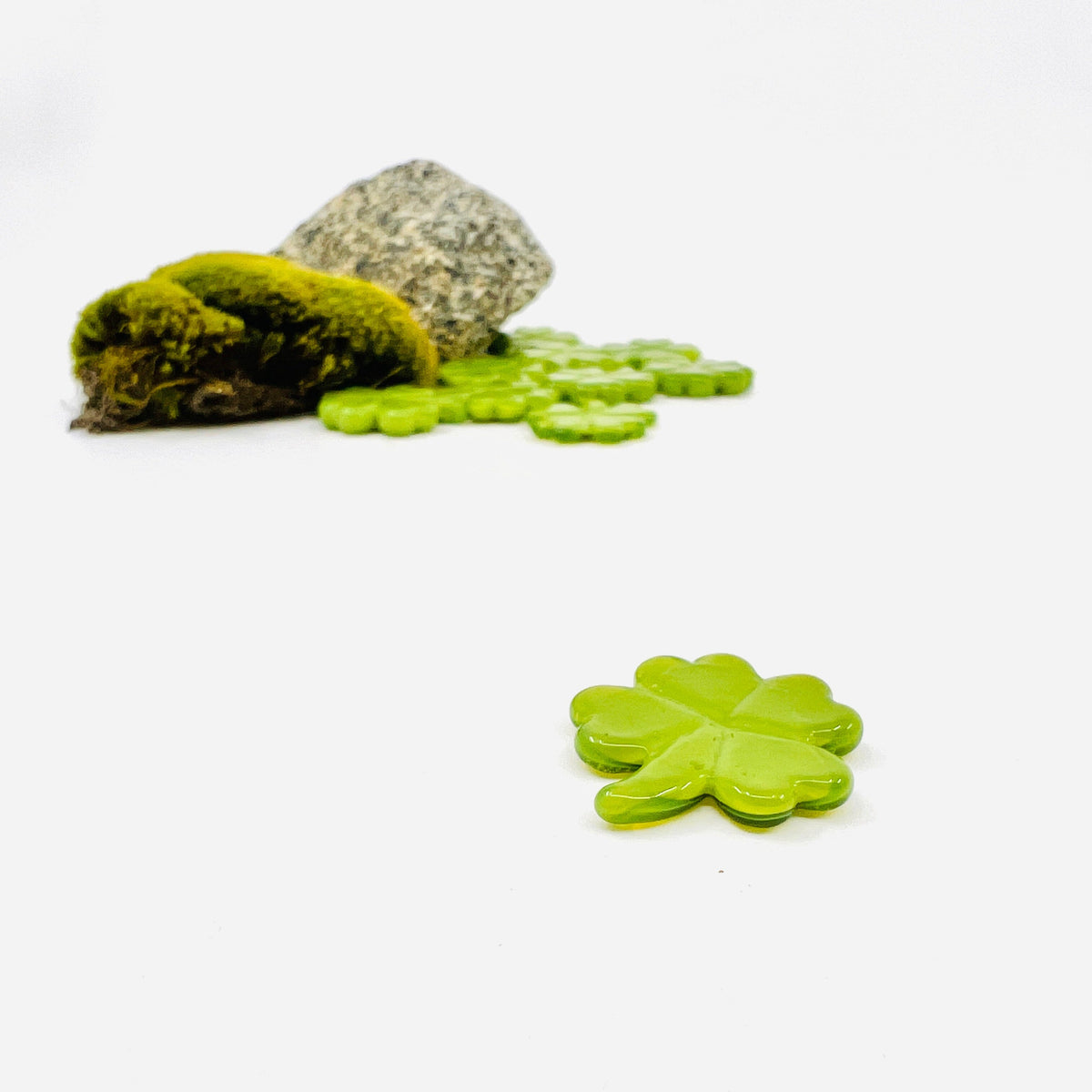 Lucky Glass Pocket Clover, Lime Miniature - 