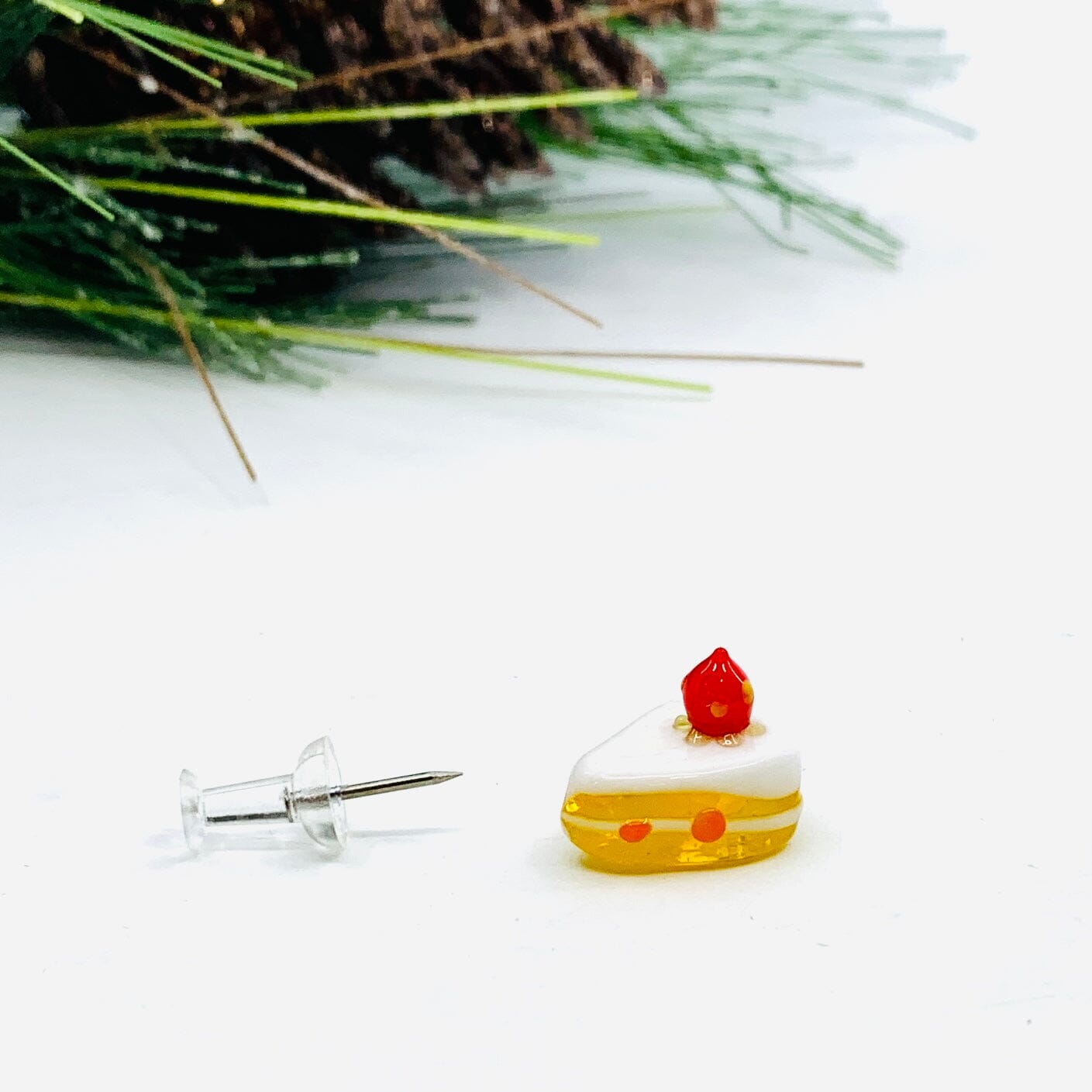 Tiny Christmas Figurine 30 Dessert Miniature - 