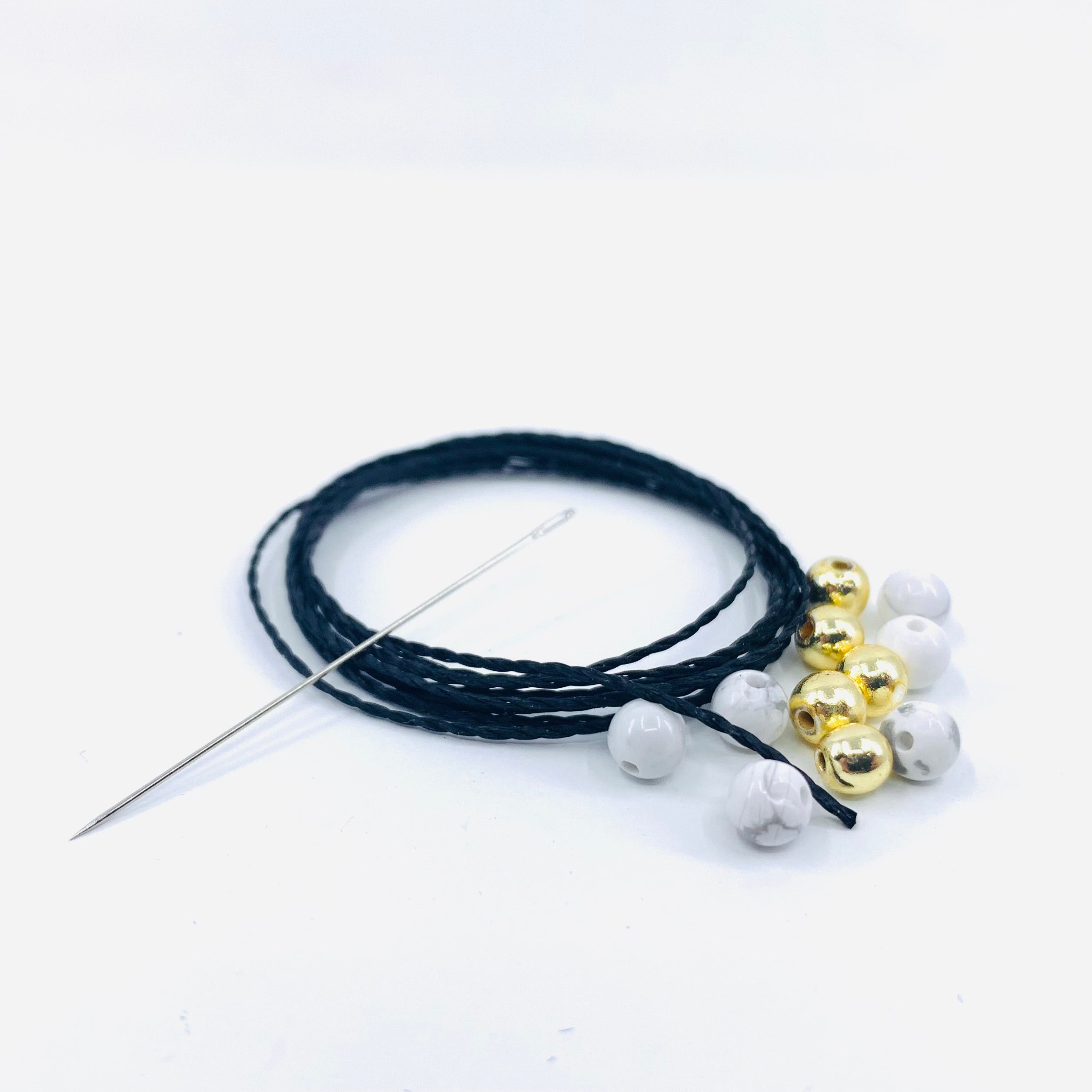 Hicarer DIY Morse Code Bracelet Making Kit, 800 Round and 800 Long Tube  Spacer Beads Handmade Adjustable Bracelets Necklaces 20 Morse Code Decoding