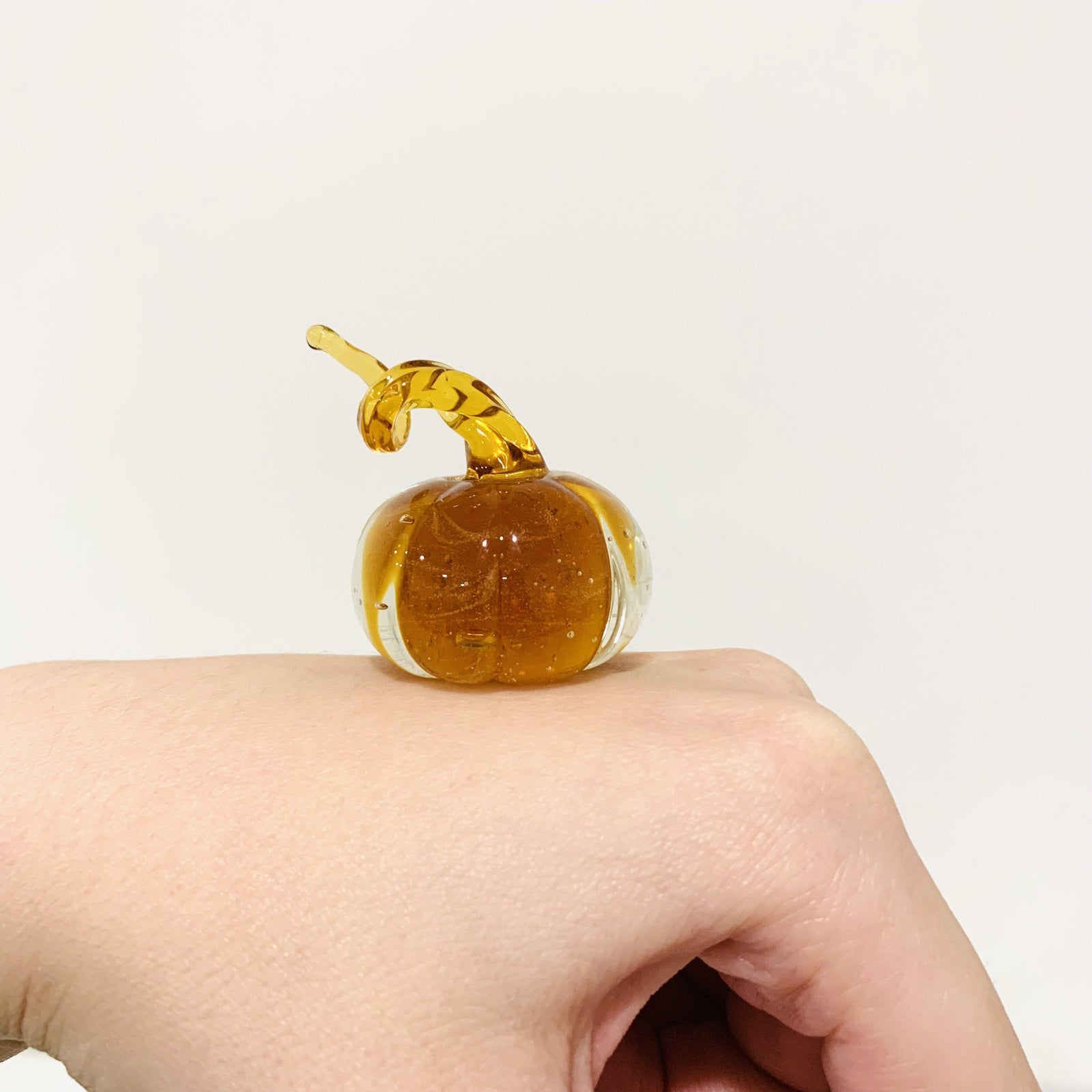 Little Curly Pumpkin, Amber Miniature - 