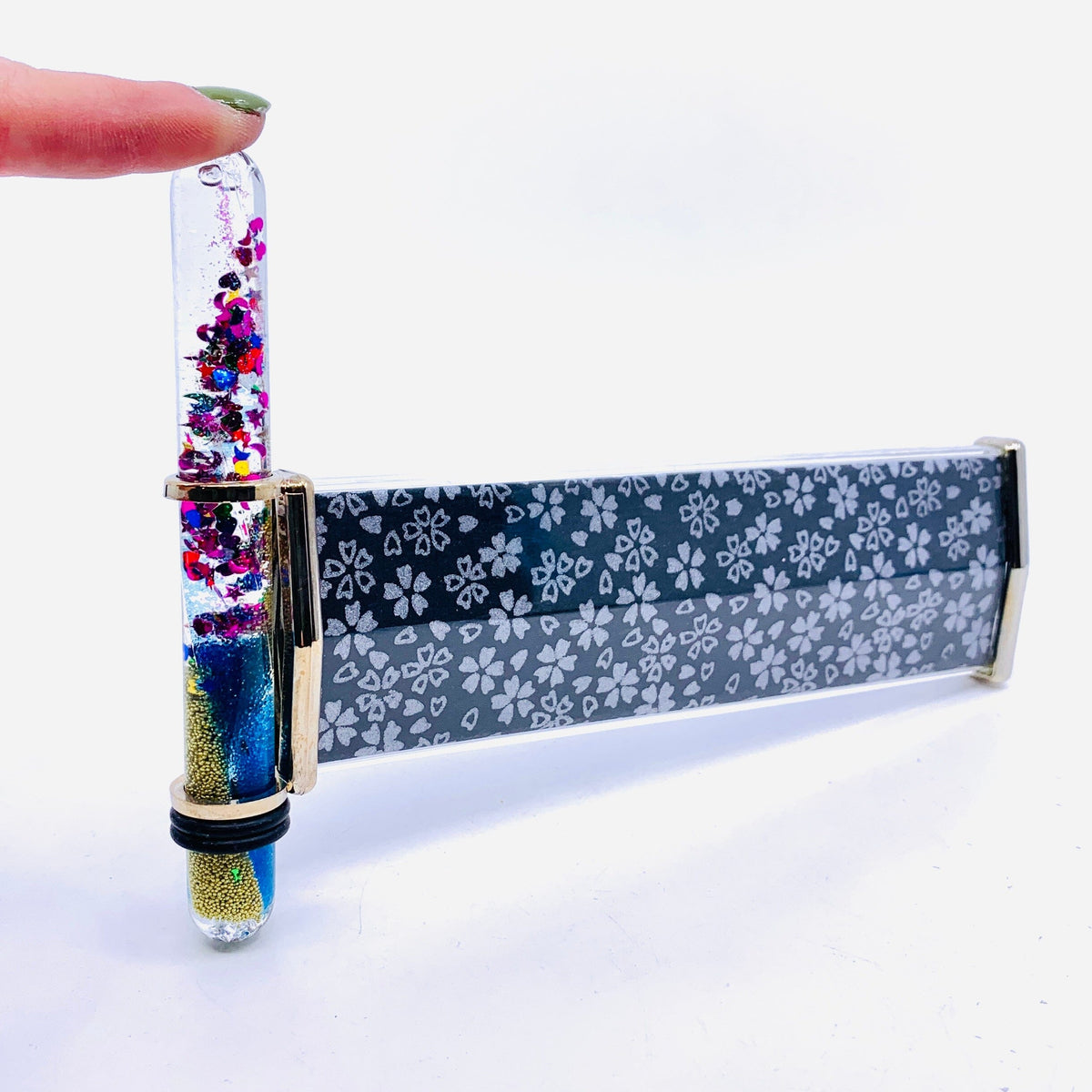 Kaleidoscope, Black Accessory Golden Island INT'L INC 