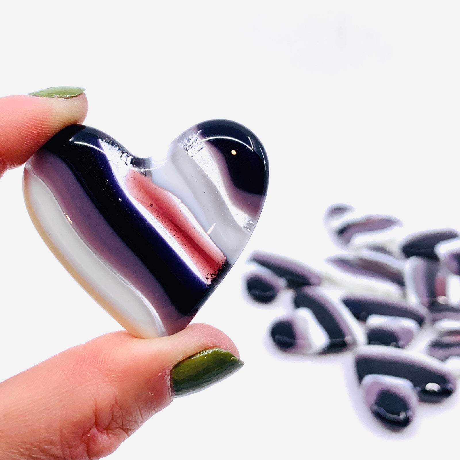 Valentines Fused Pocket Hearts, Violet Miniature Jean 