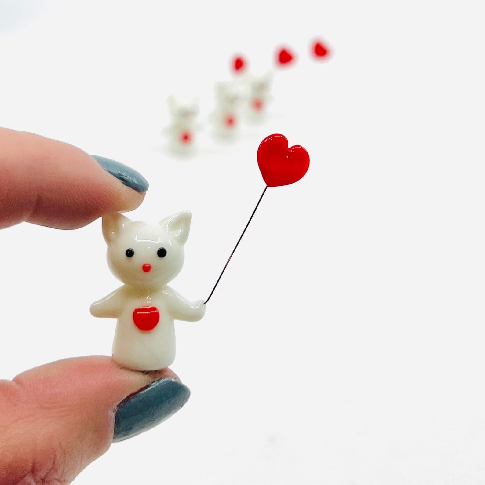 Little Glass Love Balloon, White Kitten Miniature - 