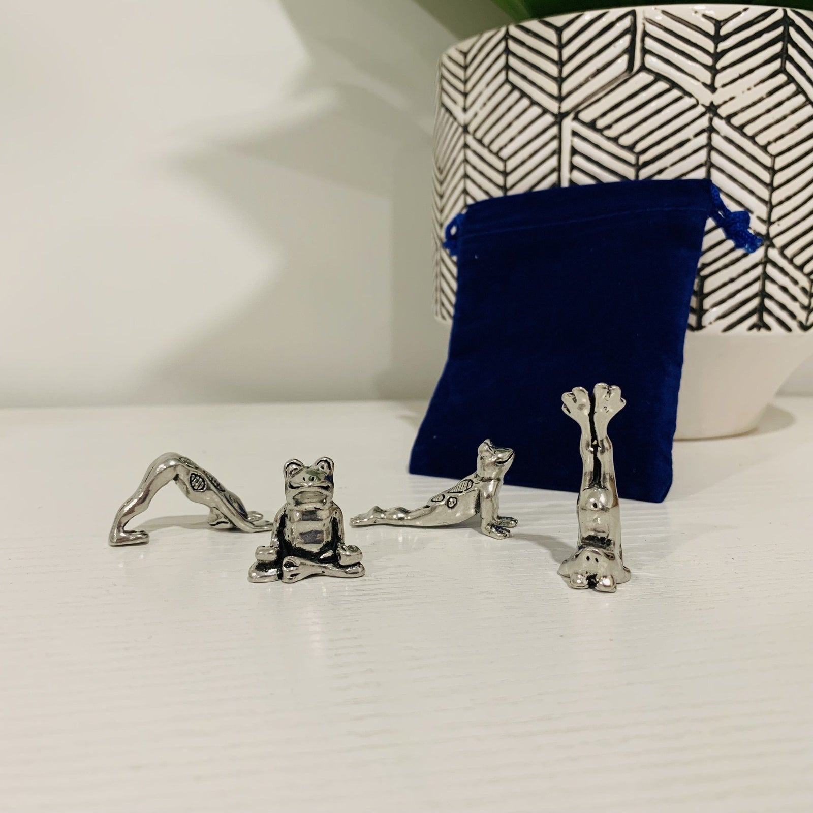 Miniature 4pc. Yoga Frogs Set Basic Spirit 