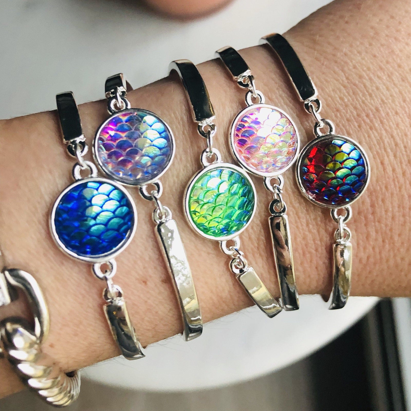 Mermaid Tail clasp bracelet Luke Adams Glass Blowing Studio 