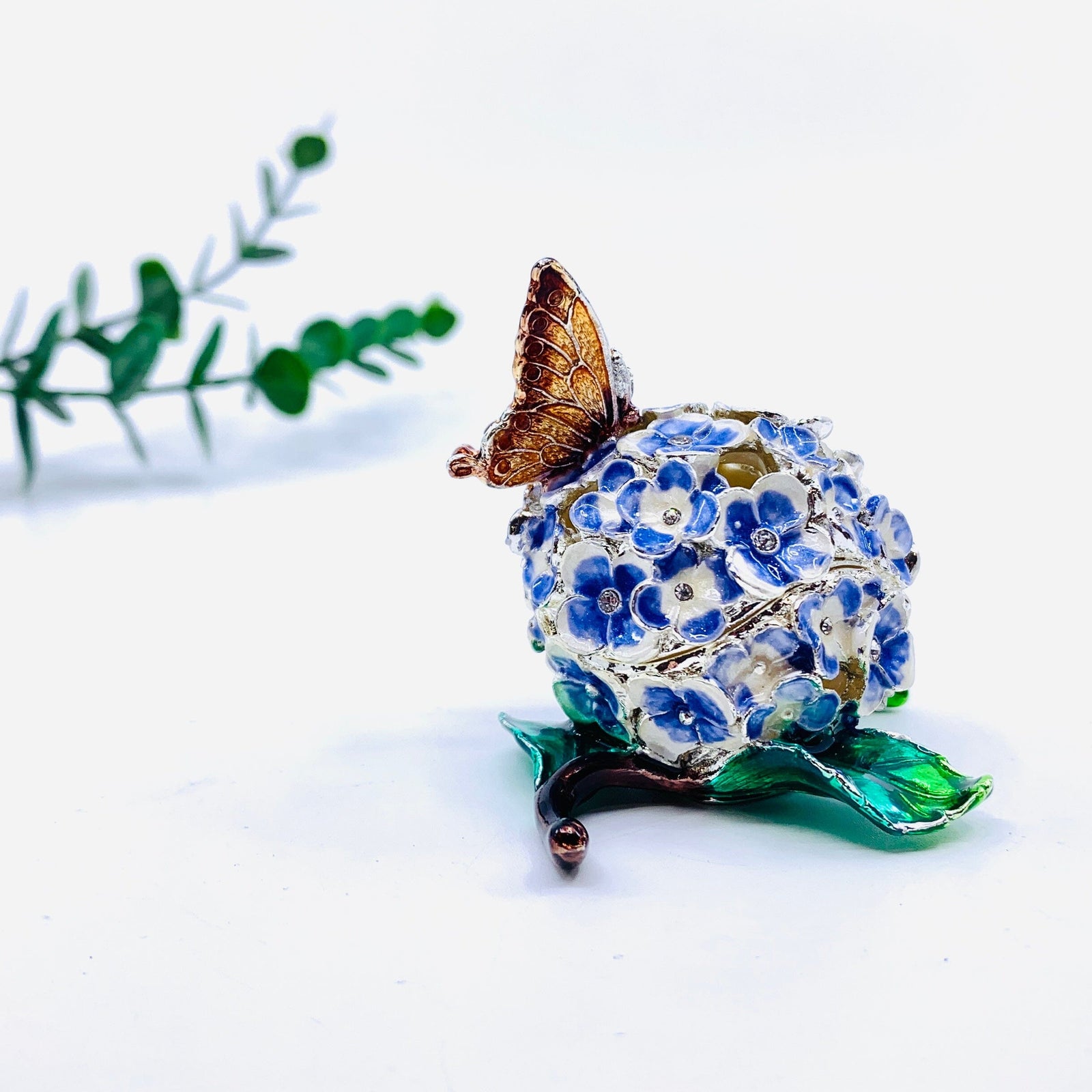 Bejeweled Enamel Trinket Box, Hydrangea with Butterfly Decor Kubla Craft 