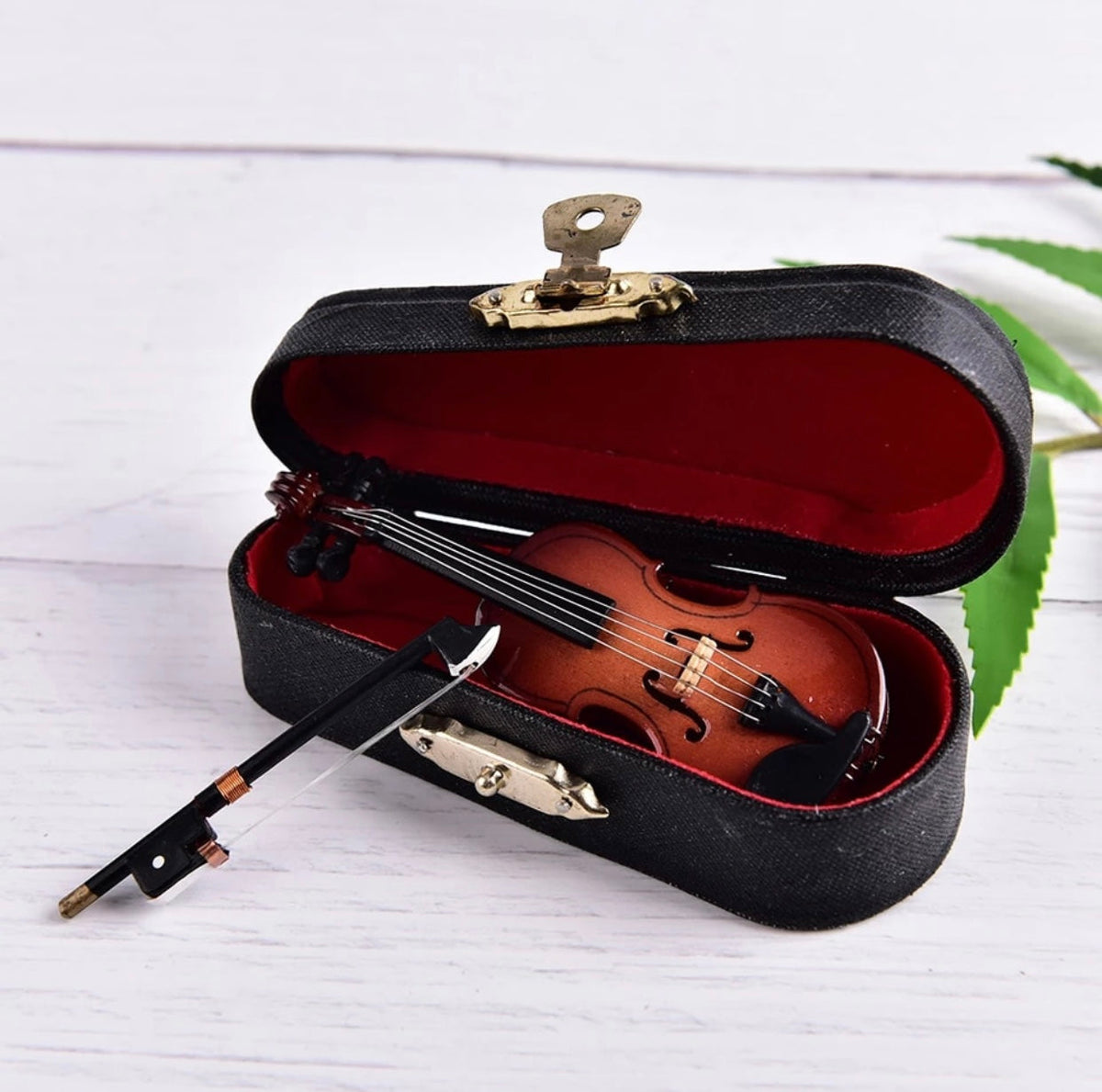 World&#39;s Tiniest Violin Miniature - 