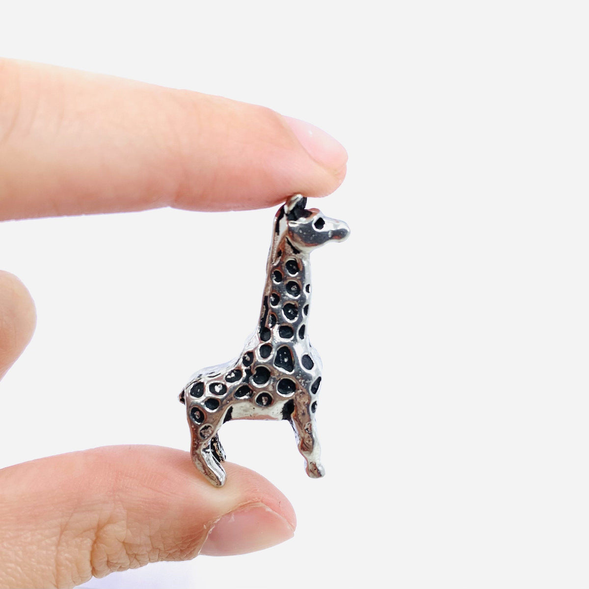 Miniature Pewter Figurine, Giraffe Basic Spirit 