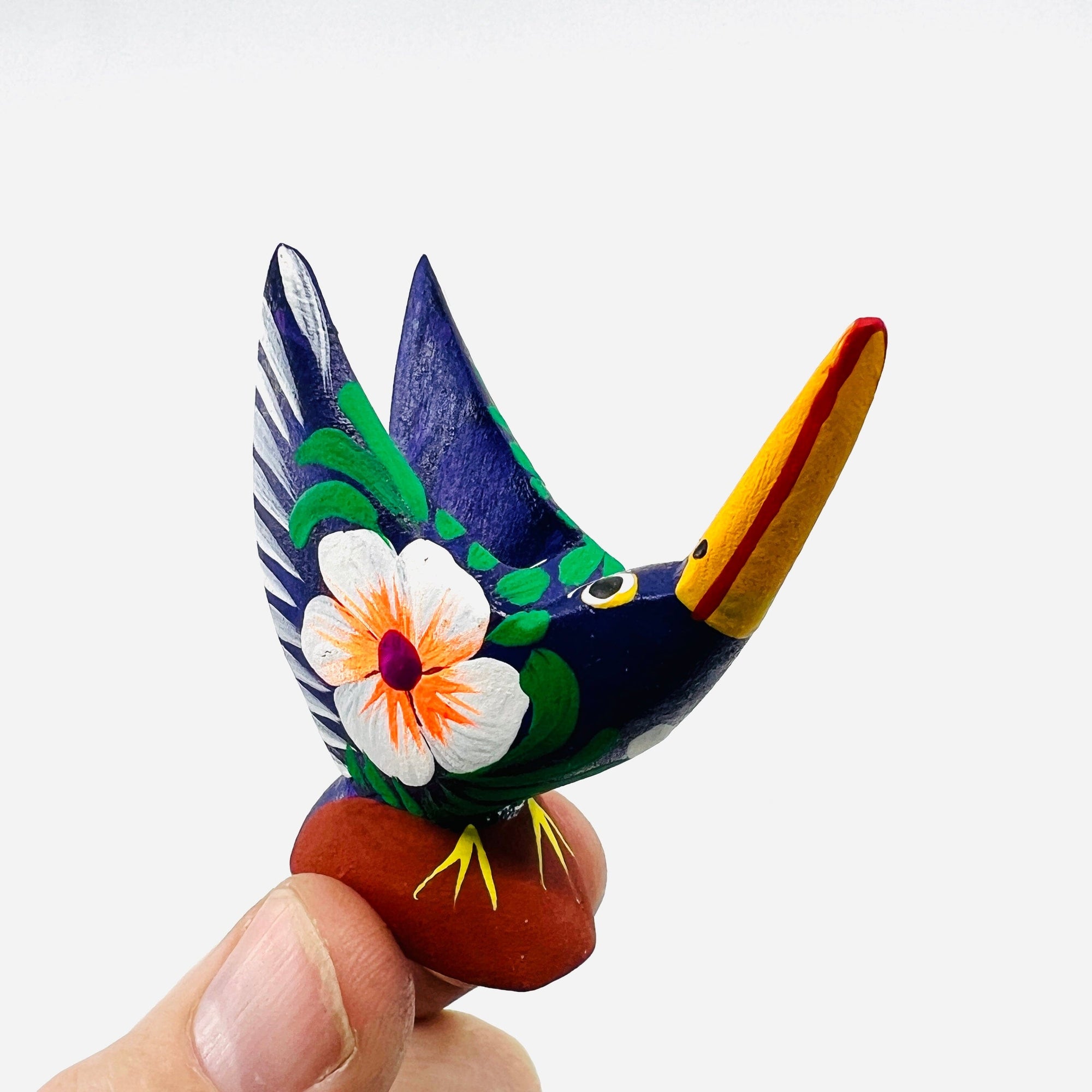 Oaxacan Wood Carved Animal, Hummingbird 98 Miniature Earth View 